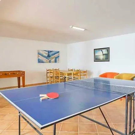 Vale Do Garrao Sleeps 10 Pool Air Con Wifi 别墅 *